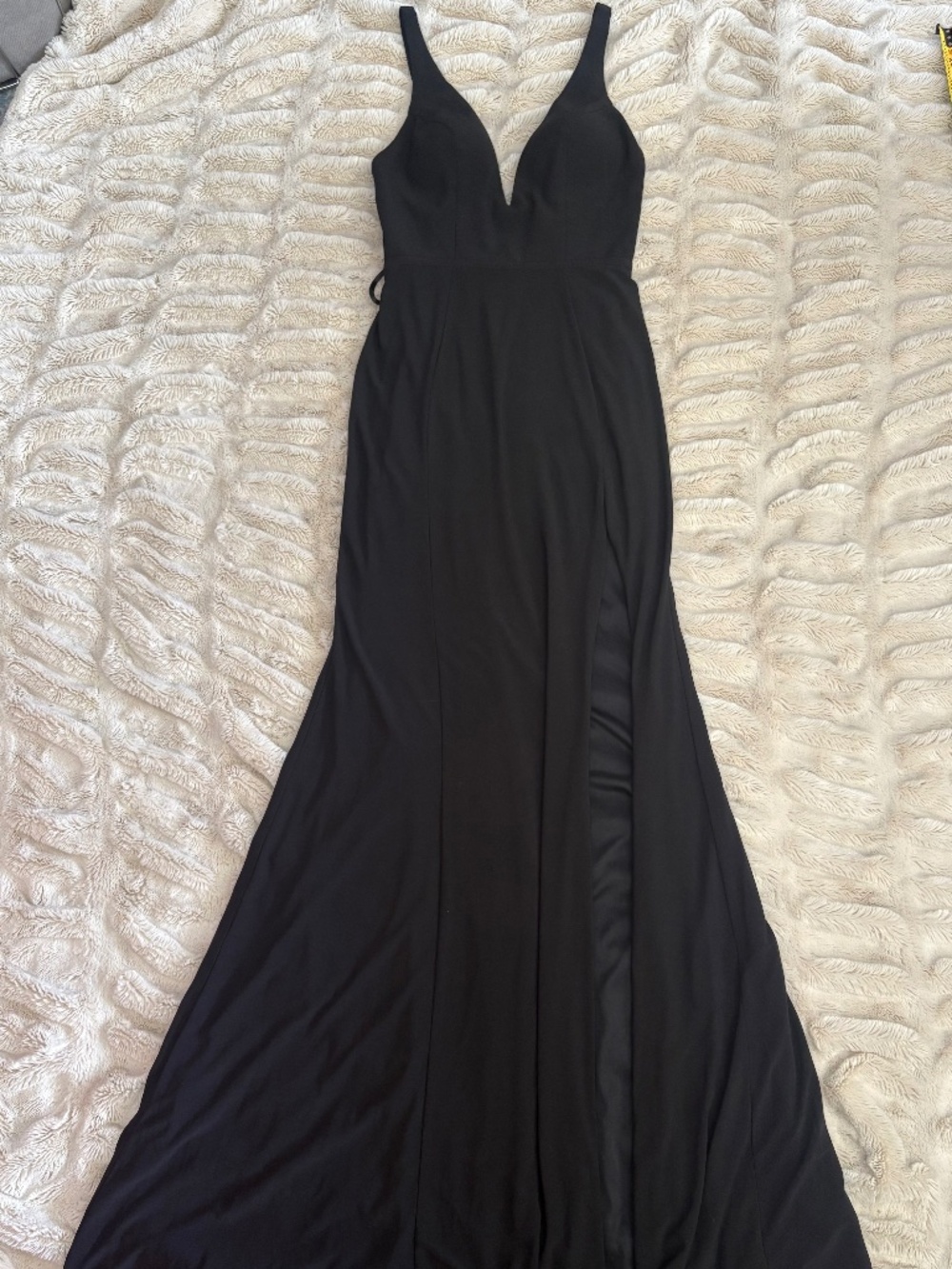 Ieena for Mac Duggal Black Plunge V-Neck High Slit Jersey Gown Size 6